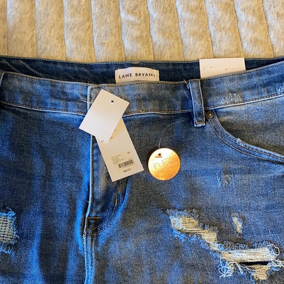 Lovely Lane Bryant “mom jeans” - Picture 3 of 5